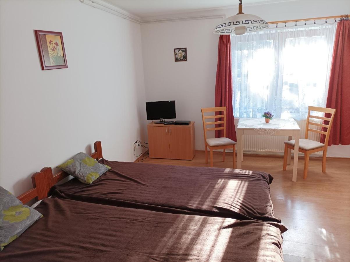 Hotel Kemences Vendeghaz Mikohaza Exteriér fotografie